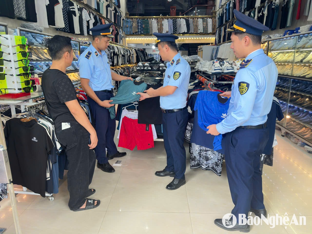 Lực lượng thị trường kiểm tra tại Thanh Chương