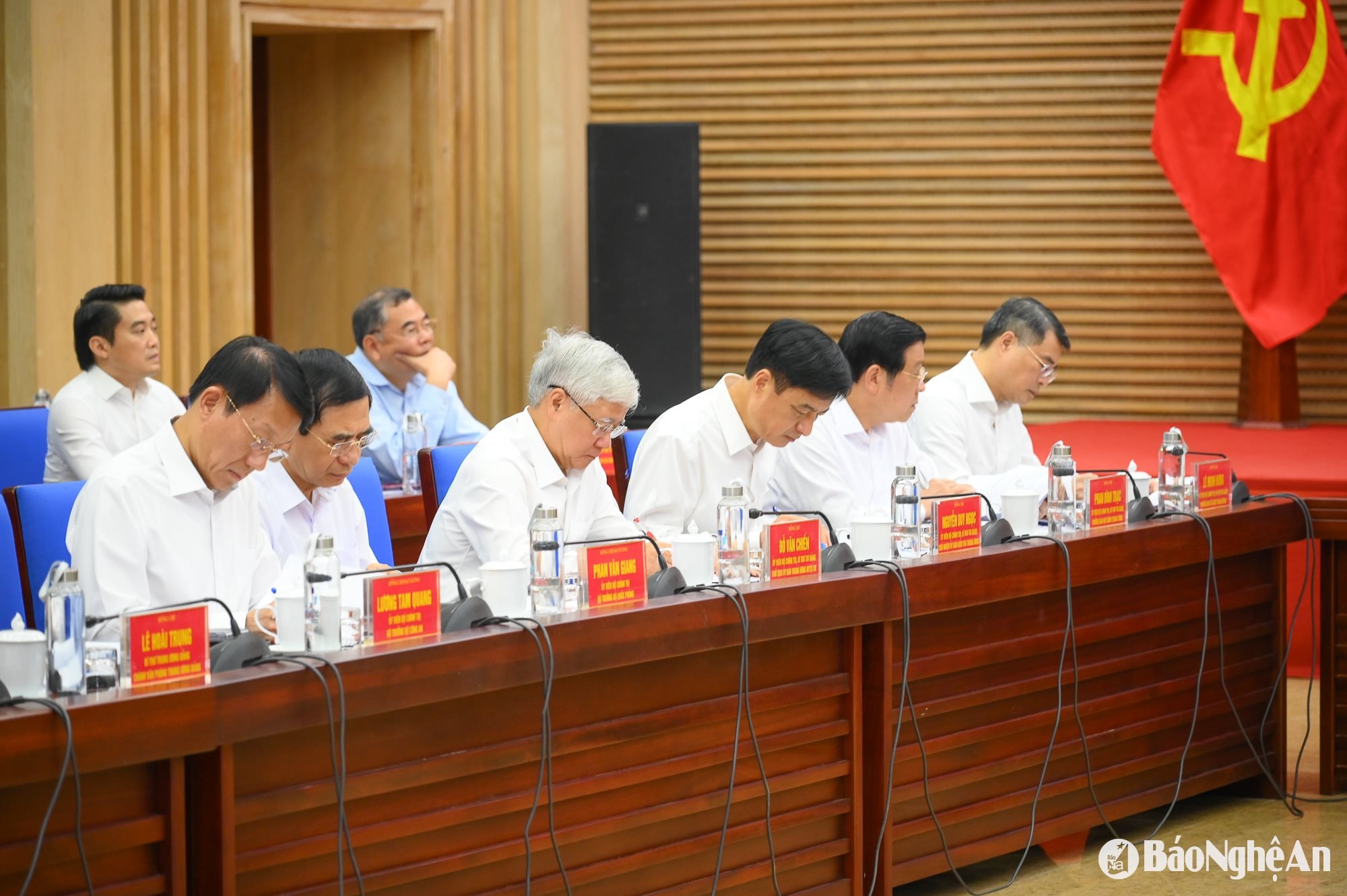 Tổng Bí thư LV với Nghệ An-14